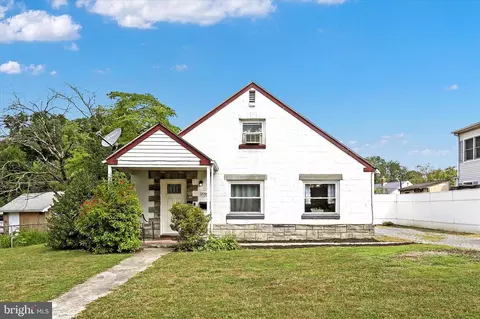 2006 Carlisle Rd, Camp Hill, PA 17011