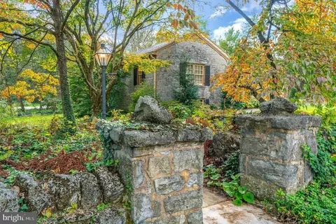 300 Washington Ln, Carlisle, PA 17013