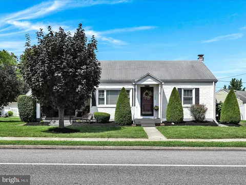 1399 Simpson Ferry Rd, New Cumberland, PA 17070