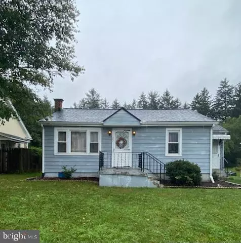 22 E Pne, Mount Holly Springs, PA 17065