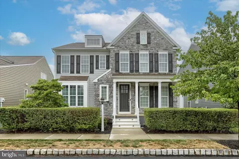 407 Shaw St, Mechanicsburg, PA 17050
