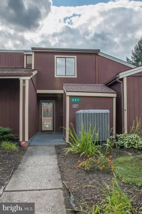 227 Brian Dr, Enola, PA 17025