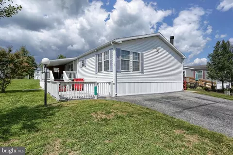 72 Country View Est, Newville, PA 17241