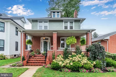 140 N 26th St, Camp Hill, PA 17011
