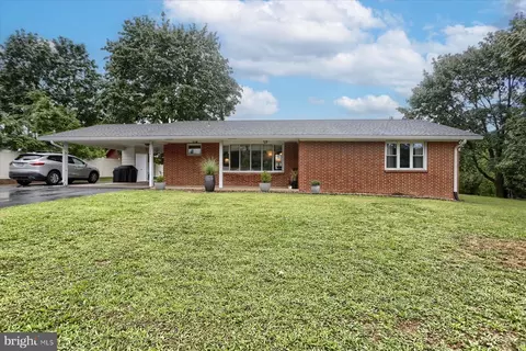 1858 Spring Rd, Carlisle, PA 17013