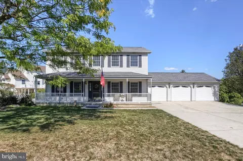 5450 Westbury Dr, Enola, PA 17025