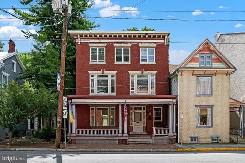 225 W Main St, Mechanicsburg, PA 17055