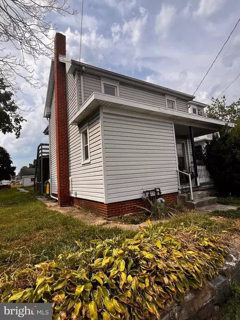 505 2nd St, New Cumberland, PA 17070