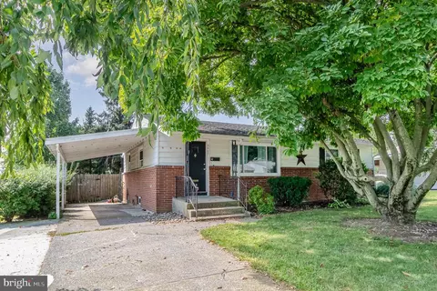3407 Hawthorne Dr, Camp Hill, PA 17011