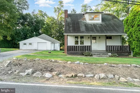 921 Park Pl, Mechanicsburg, PA 17055