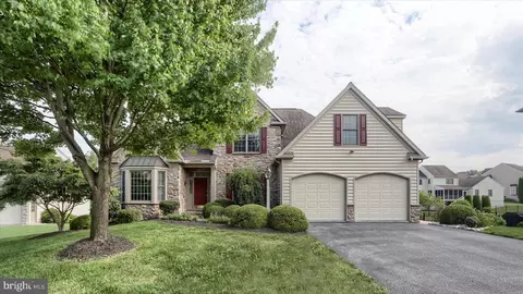 511 Nursery Dr S, Mechanicsburg, PA 17055