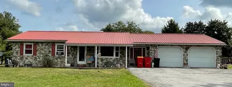 137 Cherry Grove Rd, Shippensburg, PA 17257