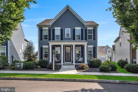 506 Shaw St, Mechanicsburg, PA 17050