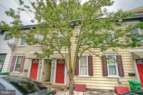 173 E North St, Carlisle, PA 17013