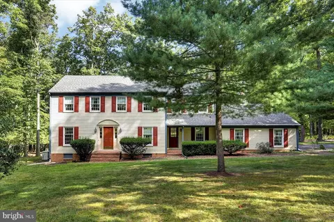 741 Dogwood Ter, Boiling Springs, PA 17007