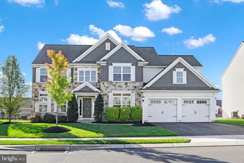 1002 Connell St, Mechanicsburg, PA 17055