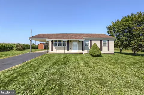 572 Petersburg Rd, Carlisle, PA 17015