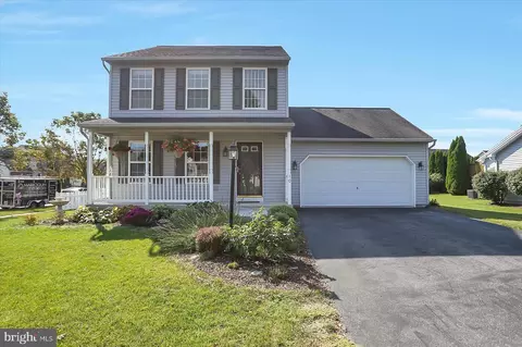 10 Sussex Dr, Carlisle, PA 17013