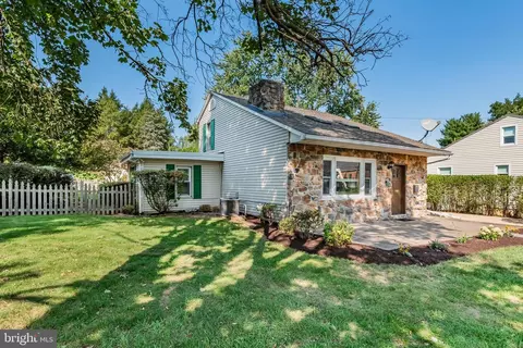 459 B St, Carlisle, PA 17013