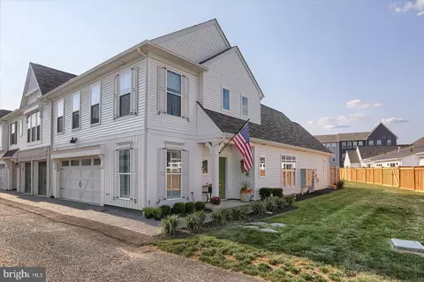 1322 Carnegie Way, Mechanicsburg, PA 17055