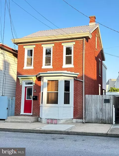 417 N Bedford St, Carlisle, PA 17013