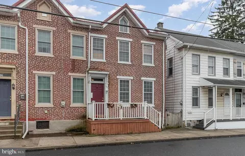 34 E Keller St, Mechanicsburg, PA 17055