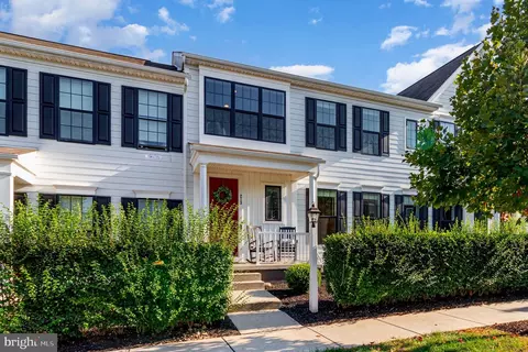 213 Hoke Farm Way, Mechanicsburg, PA 17050