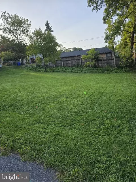 Dighton Street, Camp Hill, PA 17011