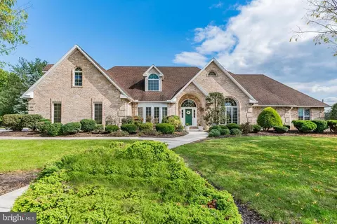 339 W Meadow Dr, Mechanicsburg, PA 17055