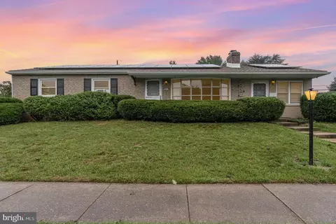 301 W Maple Ave, Camp Hill, PA 17011
