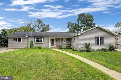 340 15th St, New Cumberland, PA 17070