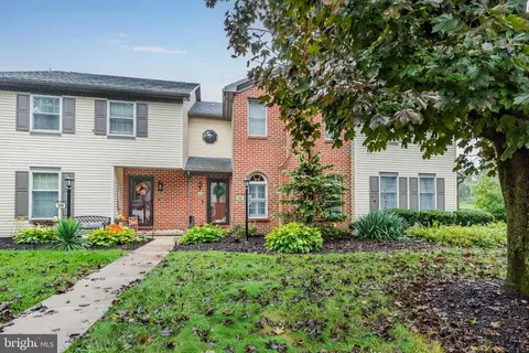 36 Strayer Dr, Carlisle, PA 17013