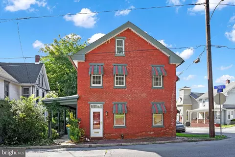 1220 2nd St, Enola, PA 17025