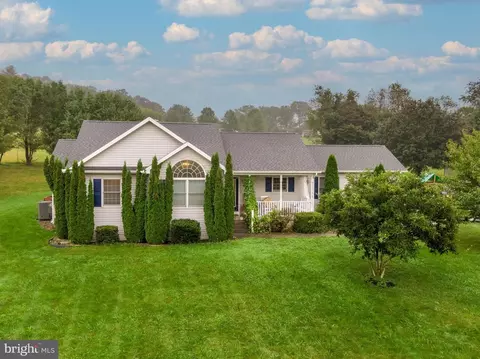 4391 Carlisle Rd, Gardners, PA 17324