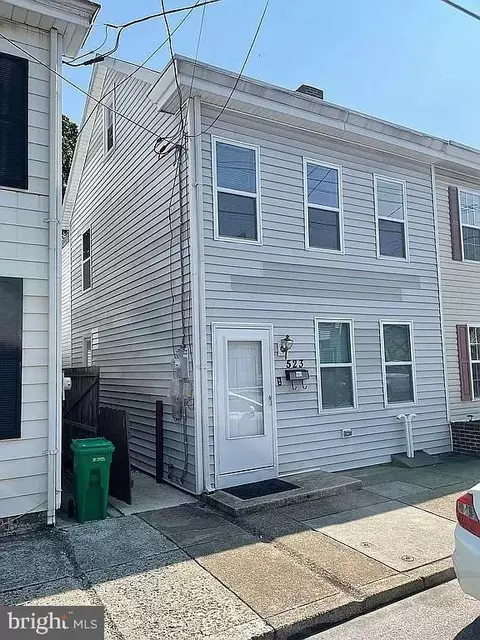 523 N Bedford St, Carlisle, PA 17013