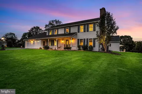 341 Bonnybrook Rd, Carlisle, PA 17015