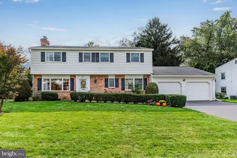 422 Deerfield Rd, Camp Hill, PA 17011