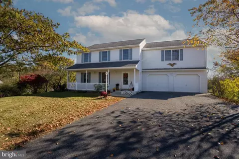 7 Grant Ct, Carlisle, PA 17013