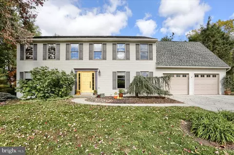 538 Ichabod Ct, Mechanicsburg, PA 17050