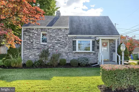 1111 Allen St, New Cumberland, PA 17070