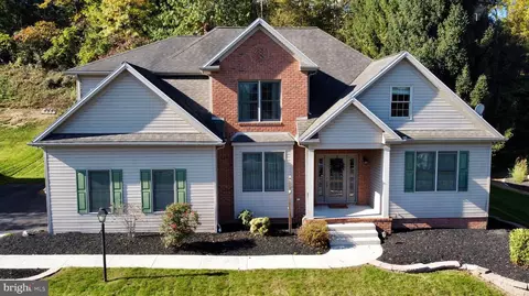 1018 Country Club Rd, Camp Hill, PA 17011