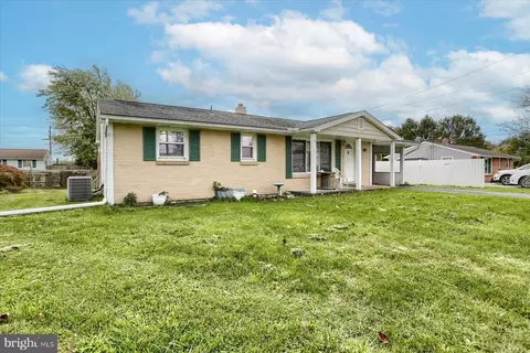 104 A St, Carlisle, PA 17015
