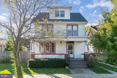 114 E Simpson St, Mechanicsburg, PA 17055