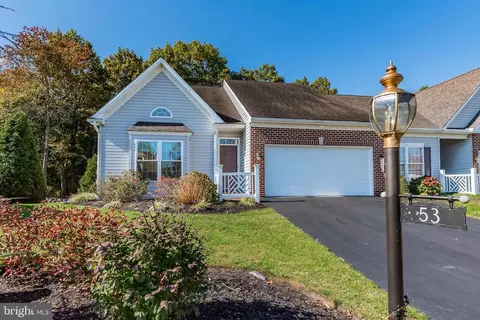 53 Tuscany Ct, Camp Hill, PA 17011