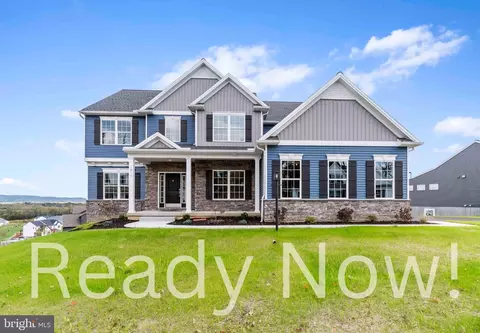 2015 N Fall Harvest Dr, Mechanicsburg, PA 17055