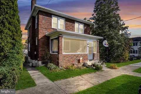 125 S 16th St, Camp Hill, PA 17011
