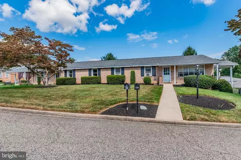 1305-1307 Well Dr, Camp Hill, PA 17011