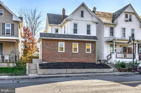 682 Market St, Lemoyne, PA 17043