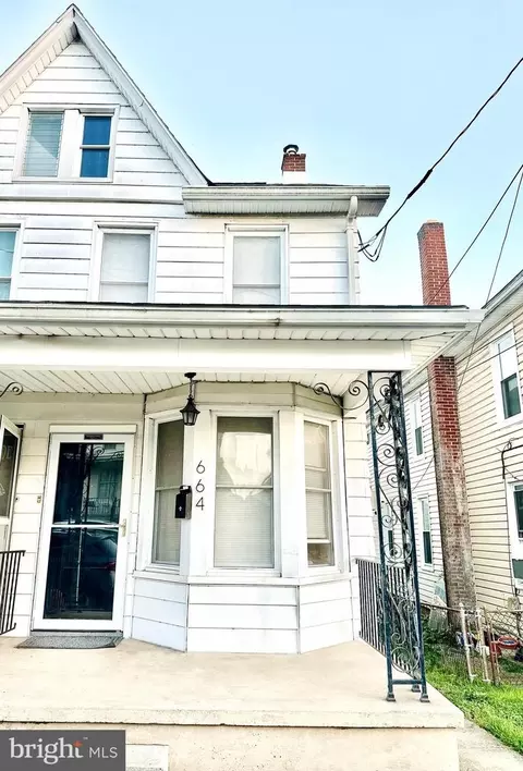 664 State St, Lemoyne, PA 17043
