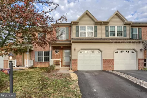 56 Nottingham Dr, Mechanicsburg, PA 17050